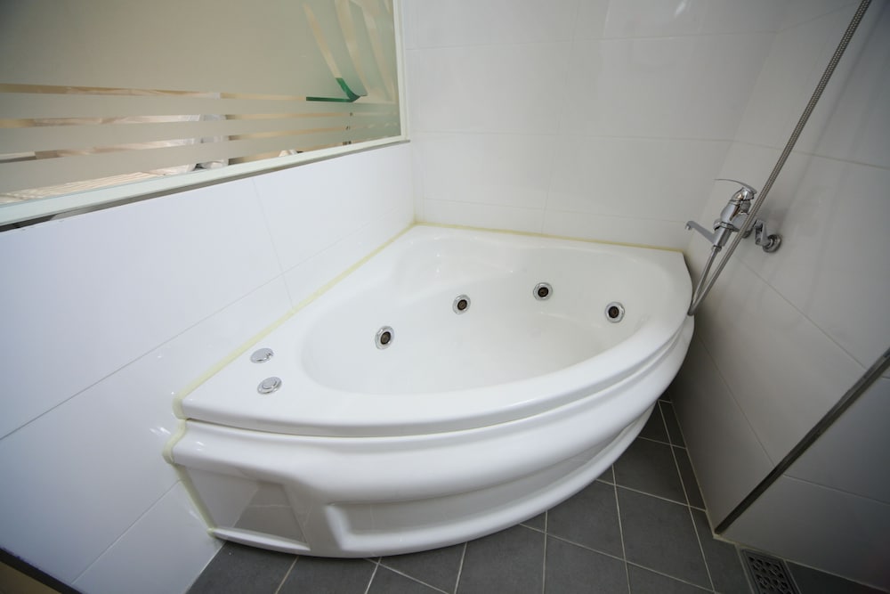 Фото A Hotel Iksan