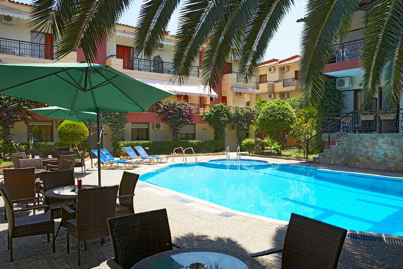 Фото Pelli Hotel