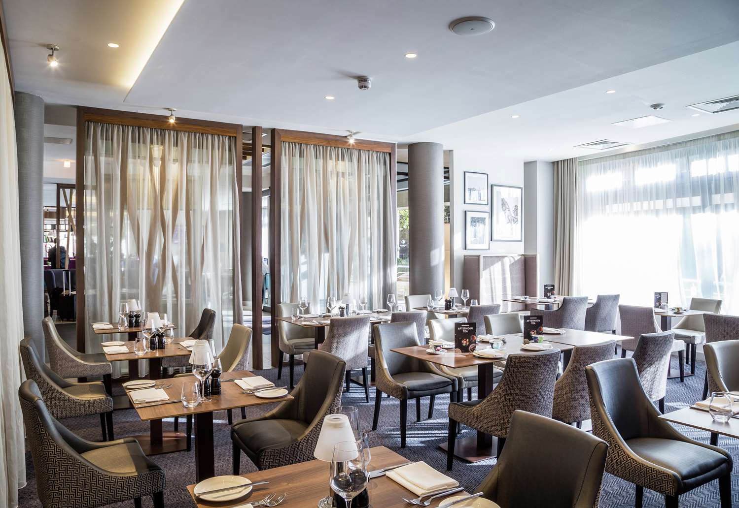 Фото DoubleTree by Hilton London Angel Kings Cross