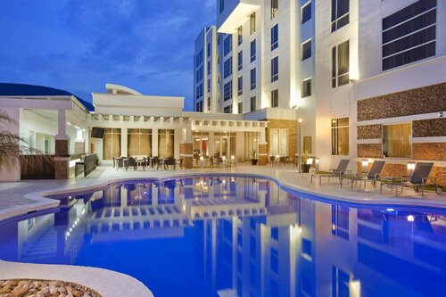 Внешний вид отеля Hilton Garden Inn Tuxtla Gutierrez в Тустла-Гутьерресе, фото 3