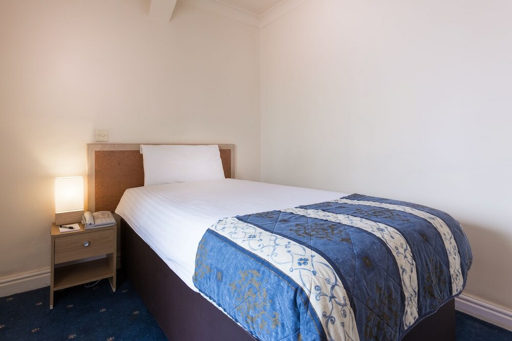 Фото Gardens Hotel