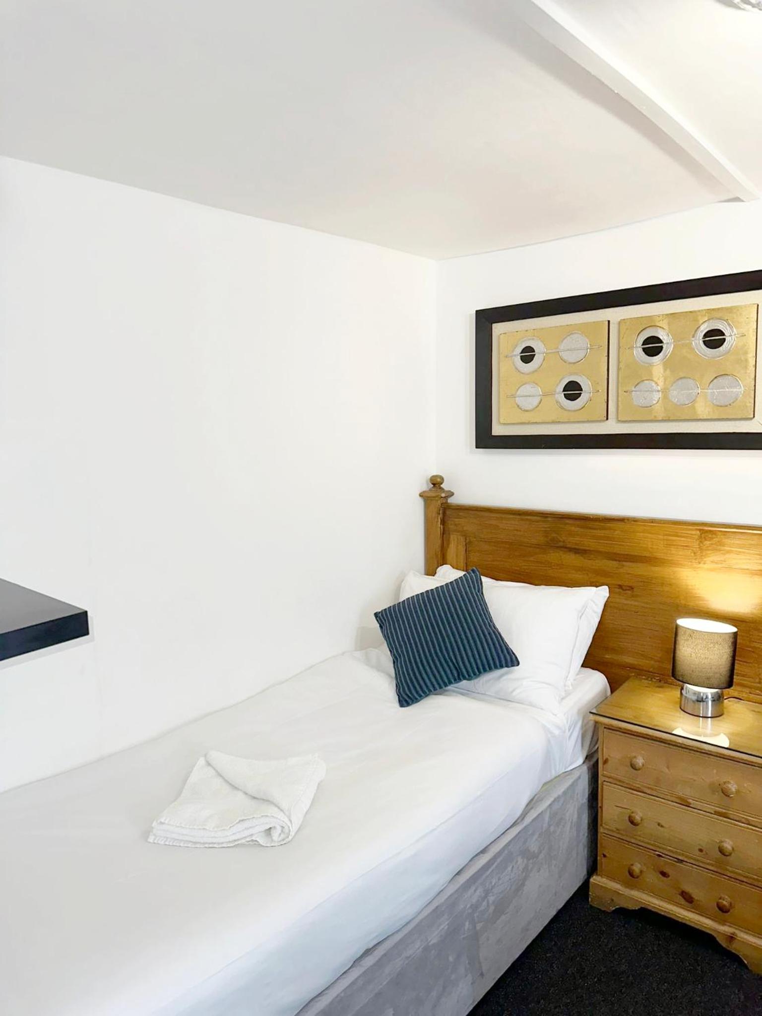 Фото Kipps Brighton Hostel