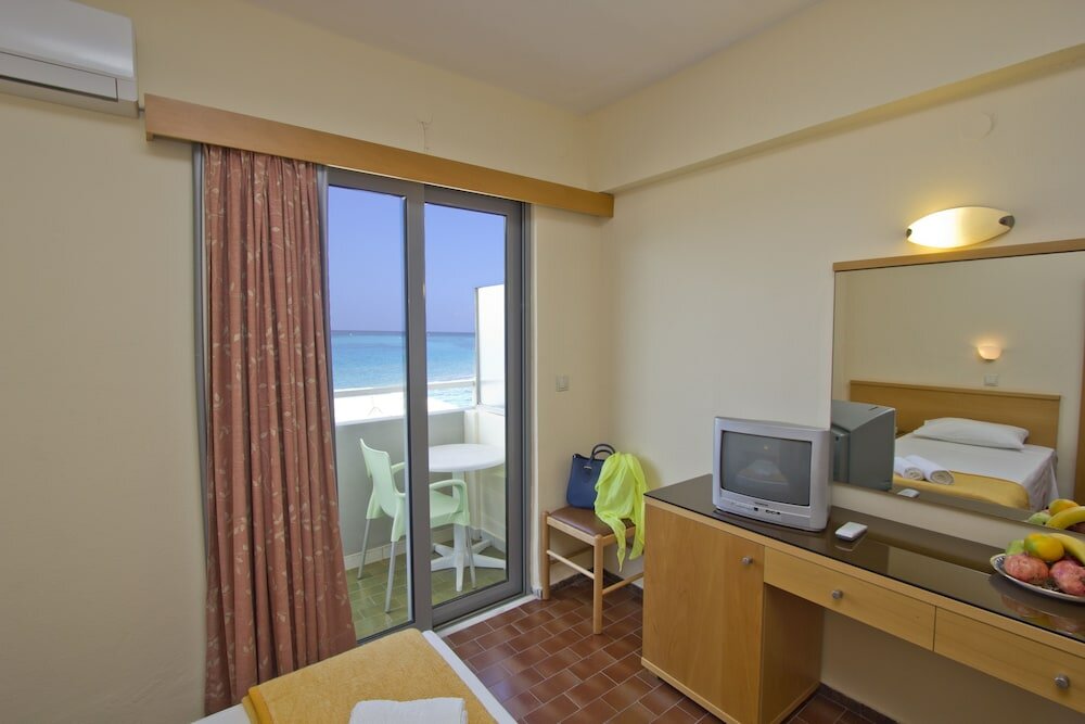 Фото Nafsika Hotel