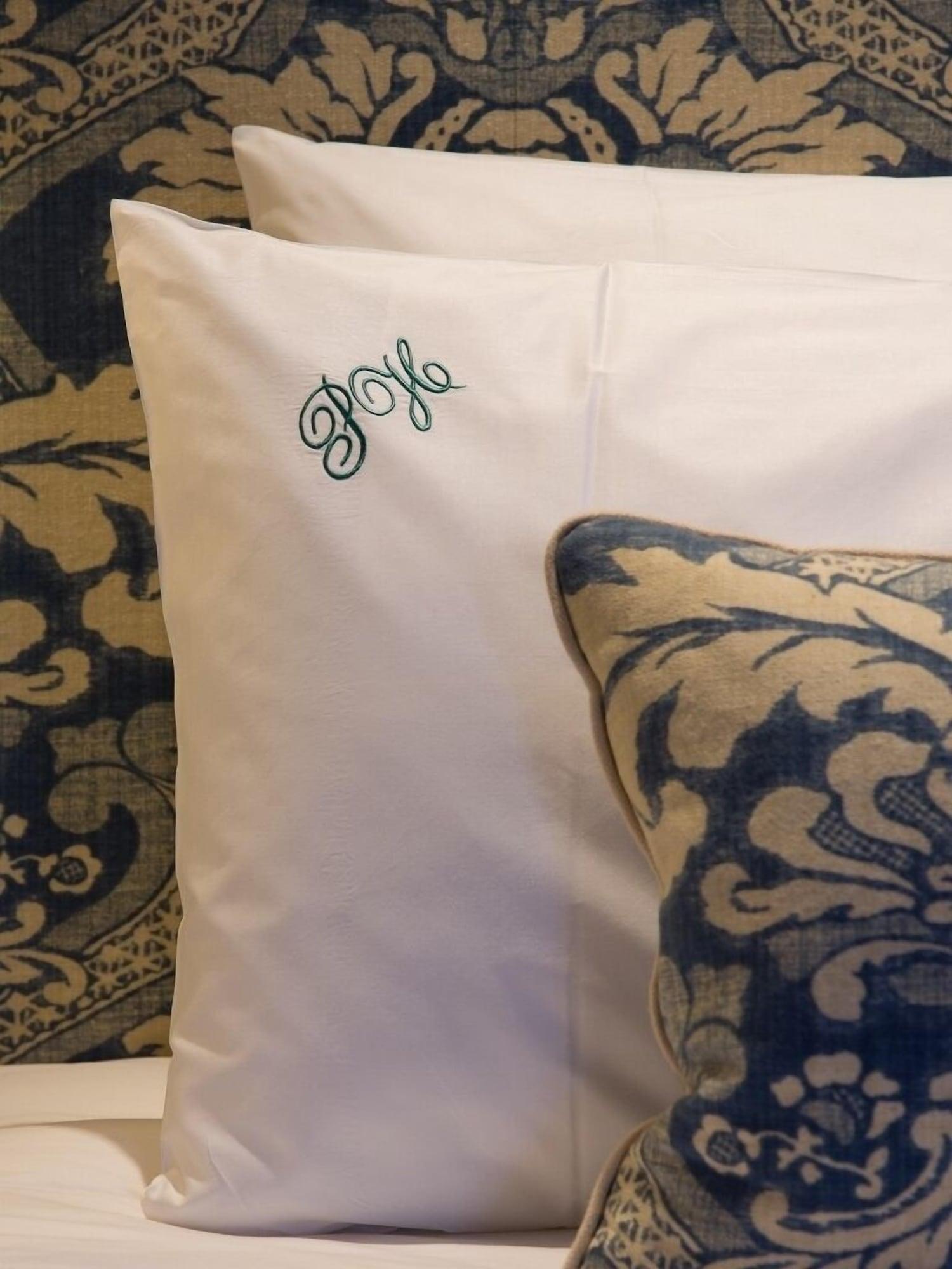 Фото The Priory Hotel