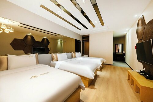 Гостиница Yeosu Jwasuyoung в Йосу