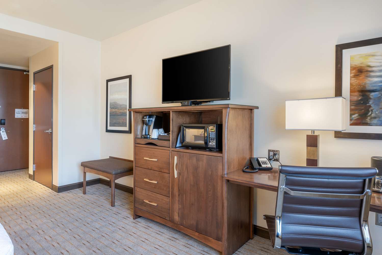 Фото Best Western Premier Boulder Falls Inn