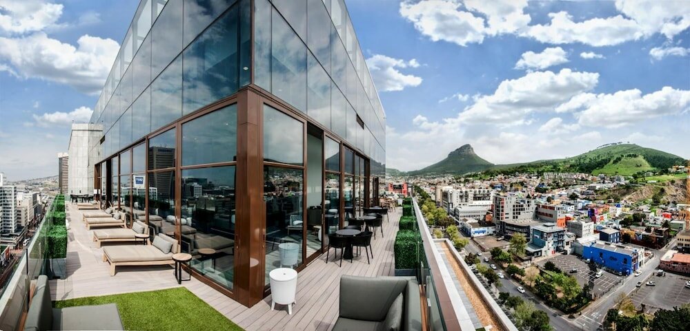 Фото SunSquare Cape Town City Bowl Hotel