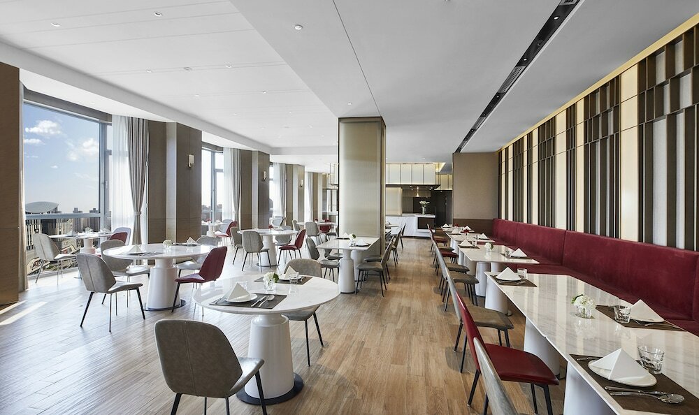 Фото Holiday Inn Shanghai Huaxia, an Ihg Hotel