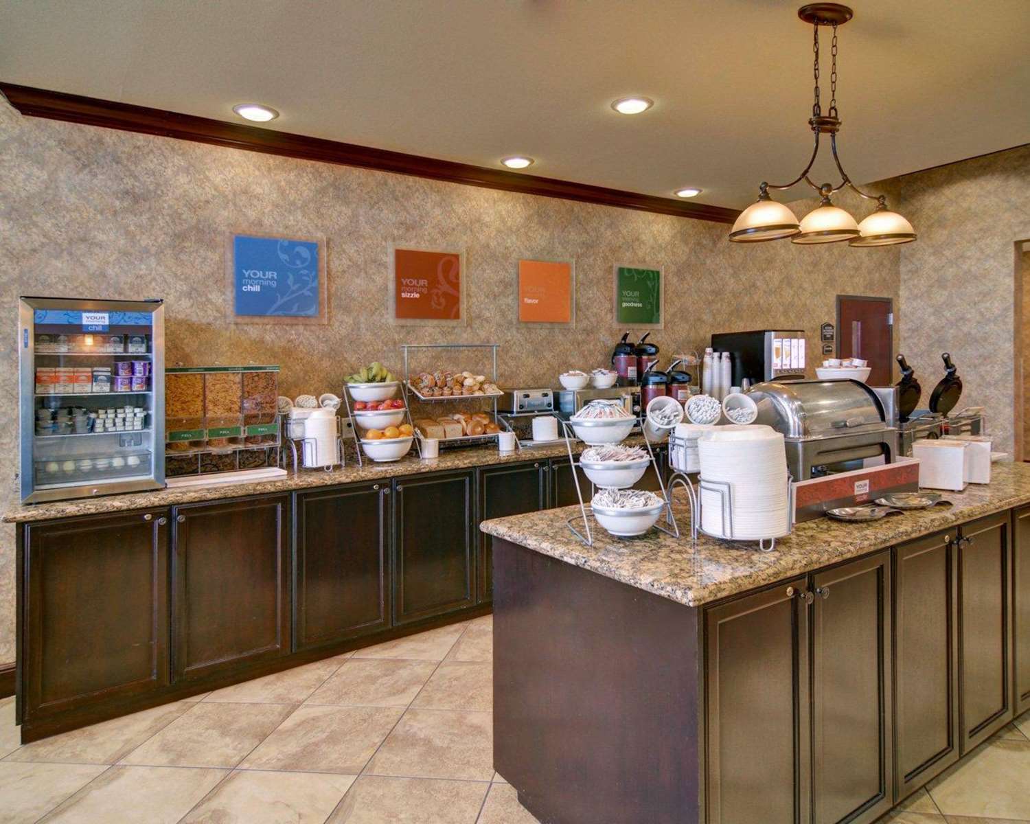 Фото Comfort Suites Frisco