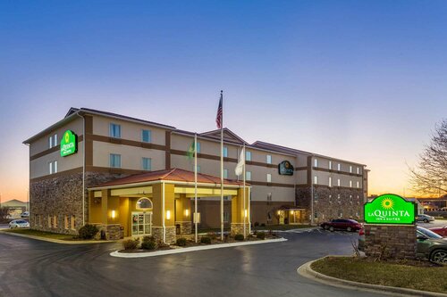 Гостиница La Quinta Inn & Suites by Wyndham Rockford в Рокфорде