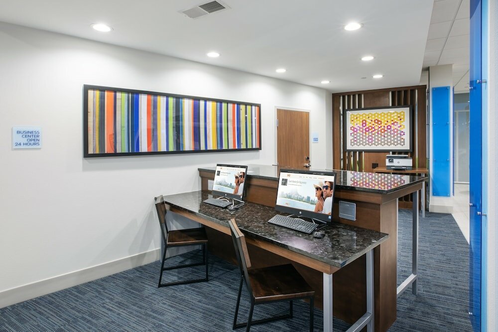 Фото Holiday Inn Express & Suites Purcell, an Ihg Hotel