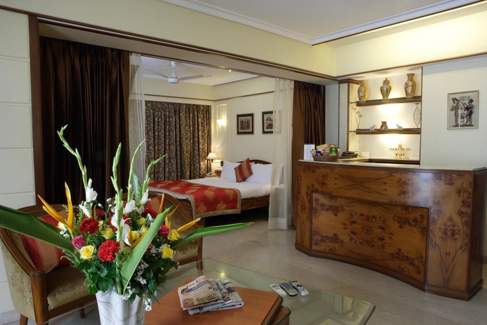 Фото Hotel Regal Enclave
