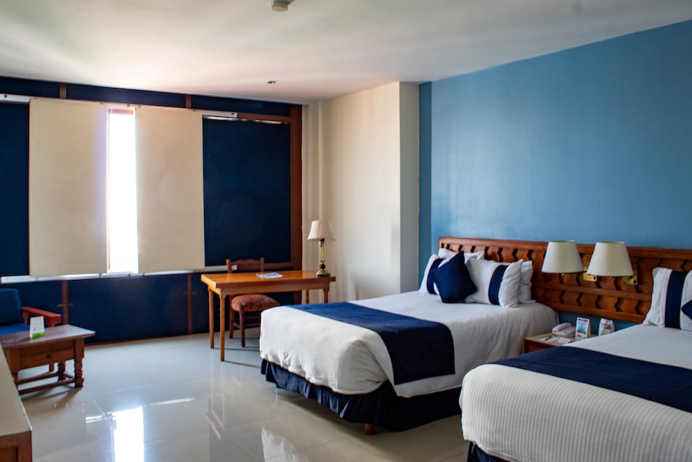 Фото Hotel Misión Guadalajara