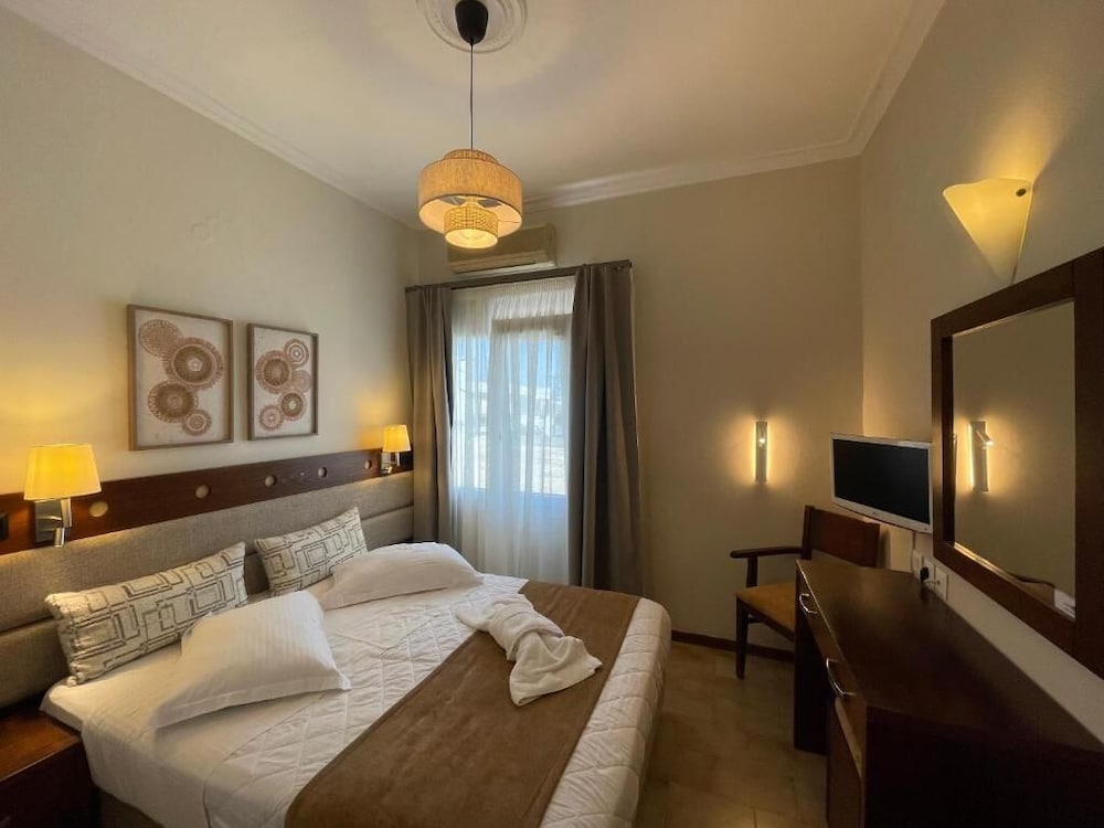 Фото отеля 2