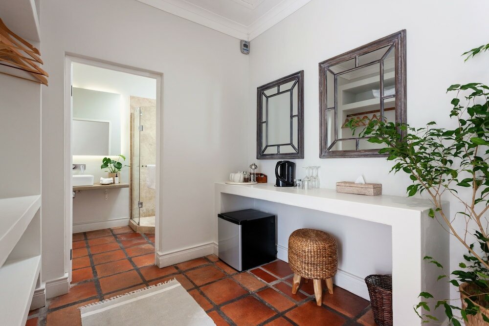 Фото Auberge Burgundy Guest House