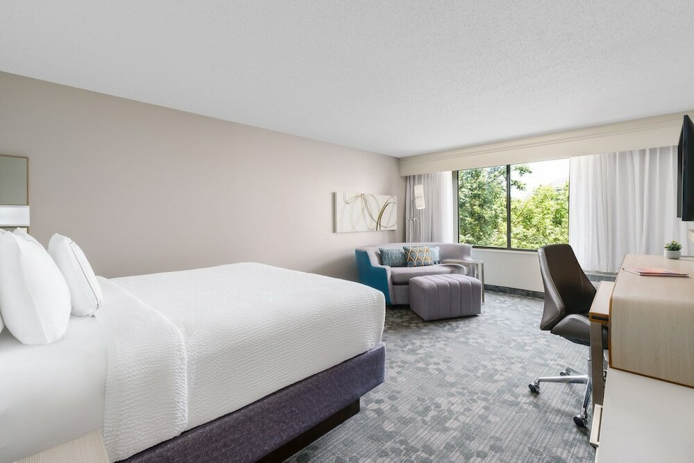 Фото Courtyard by Marriott Dallas - Lewisville