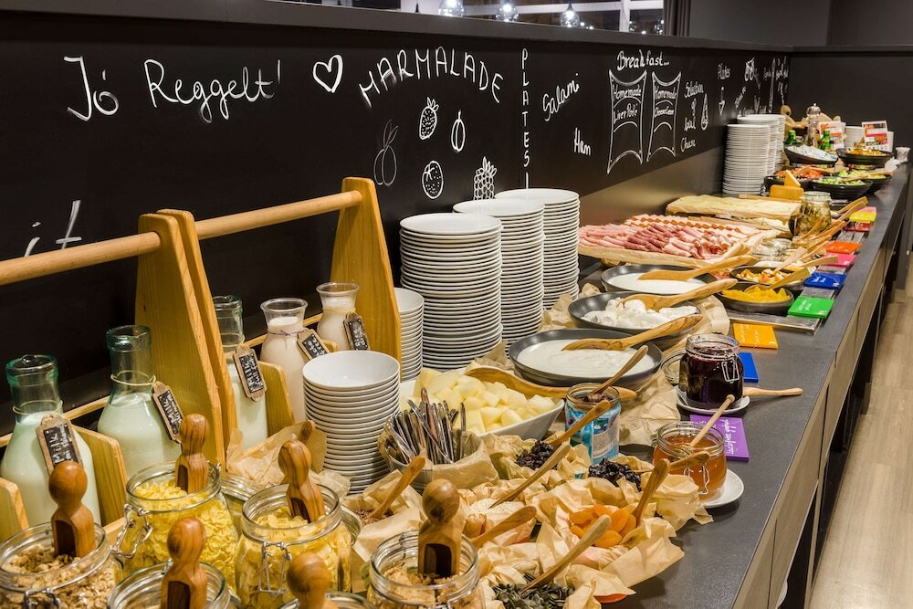 Фото Park Inn by Radisson Budapest