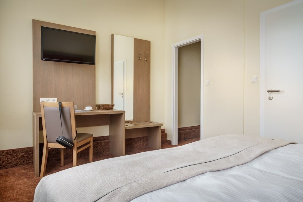 Фото Novum Hotel Norddeutscher Hof Hamburg