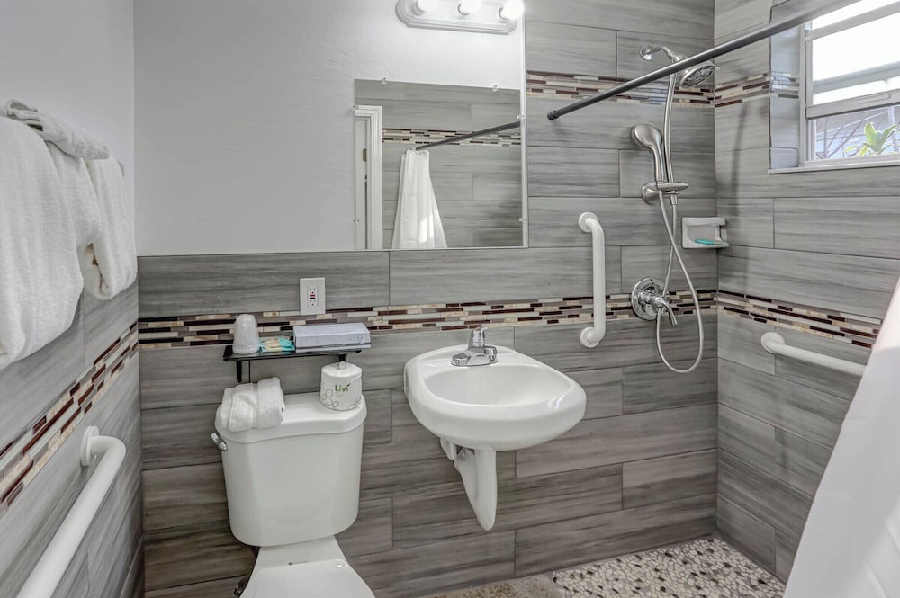 Фото Richard's Pet Friendly Motel