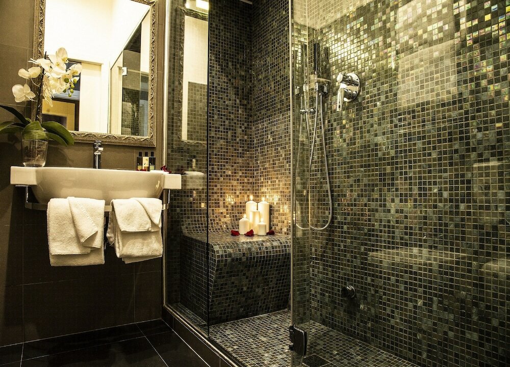 Фото Dharma Luxury Hotel