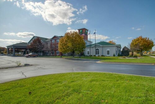 Гостиница Holiday Inn Express & Suites Oshkosh-Sr 41 в Ошкоше