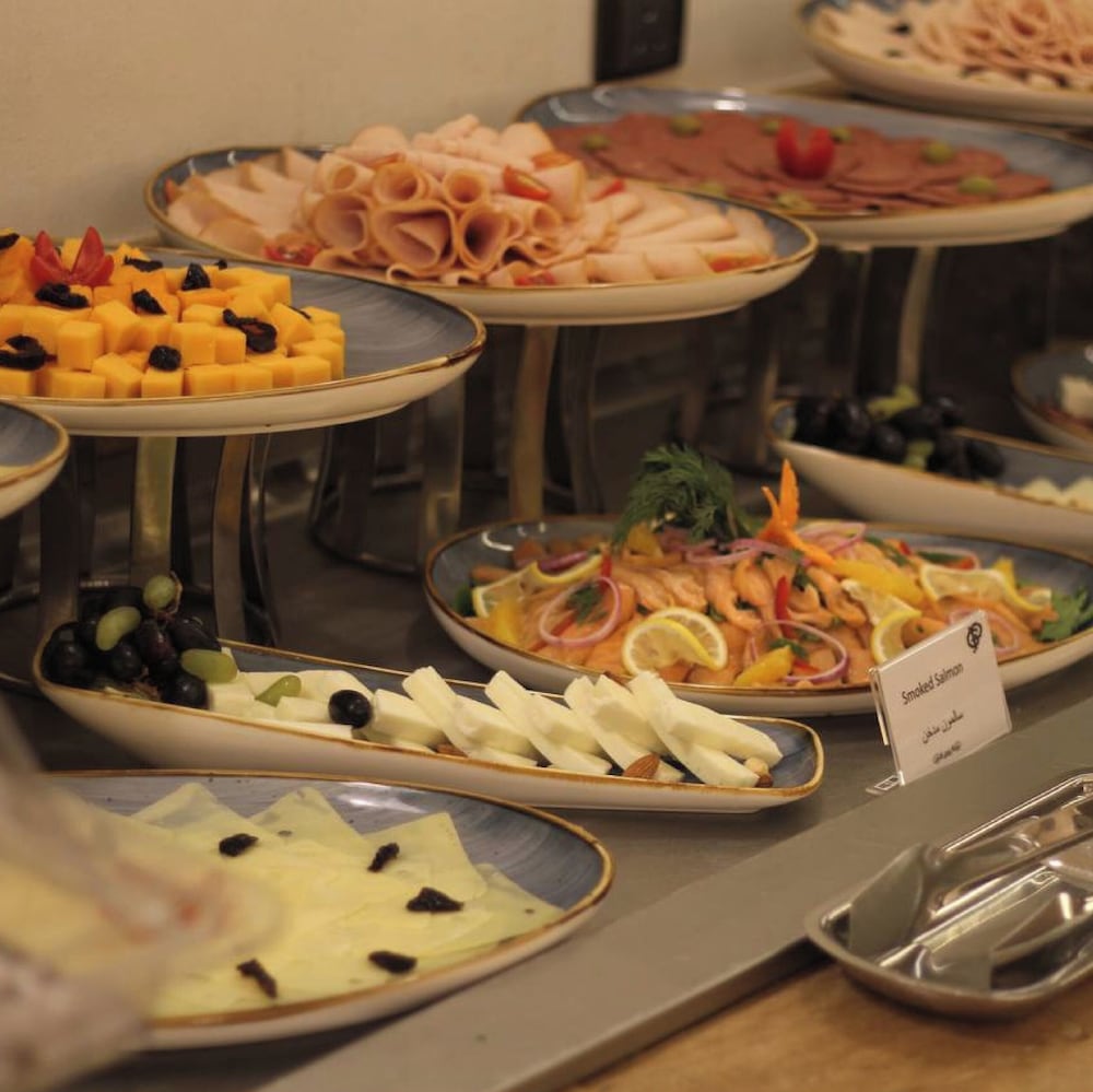 Фото Grand Plaza Hotel