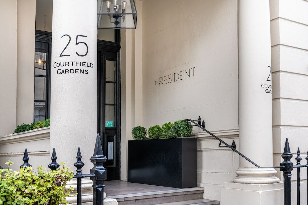Фото The Resident Kensington