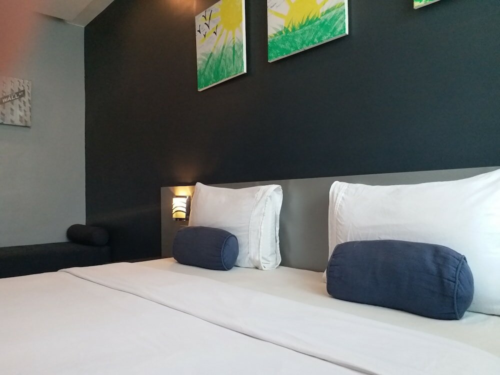 Фото Leez Inn Malate