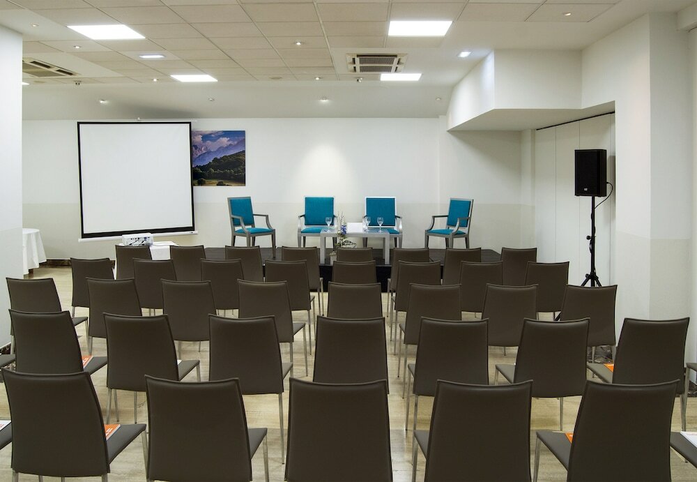 Фото Hotel Zentral Gijón Rey Pelayo