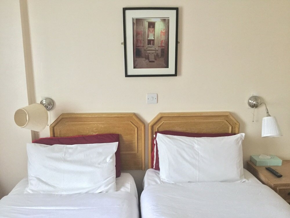 Фото Chiswick Lodge Hotel