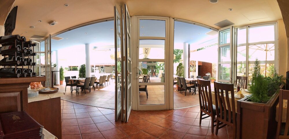 Фото Hotel Perla