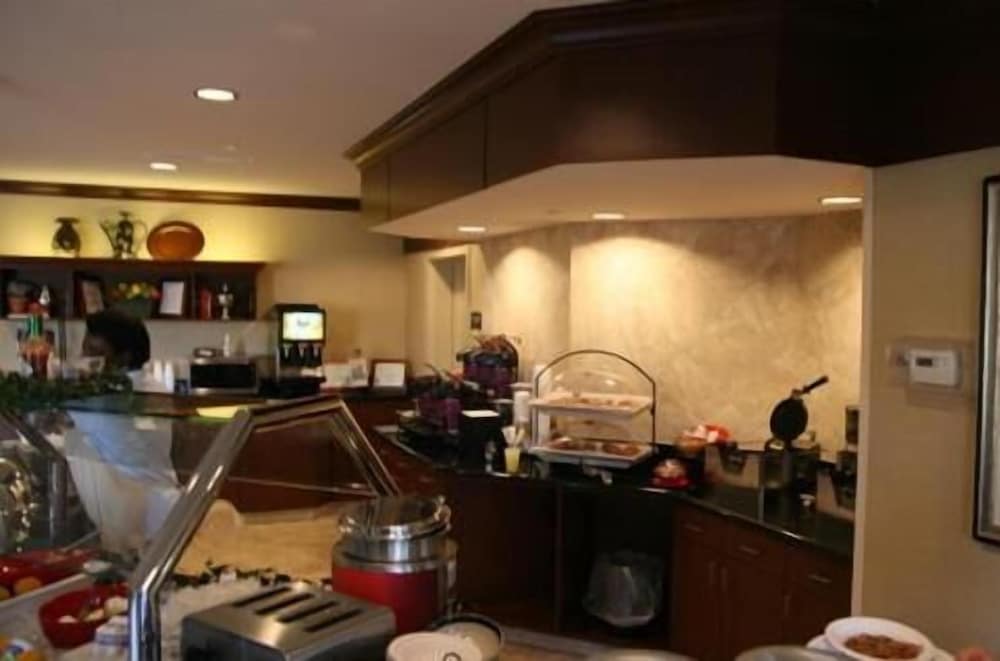 Фото Homewood Suites by Hilton Montgomery EastChase