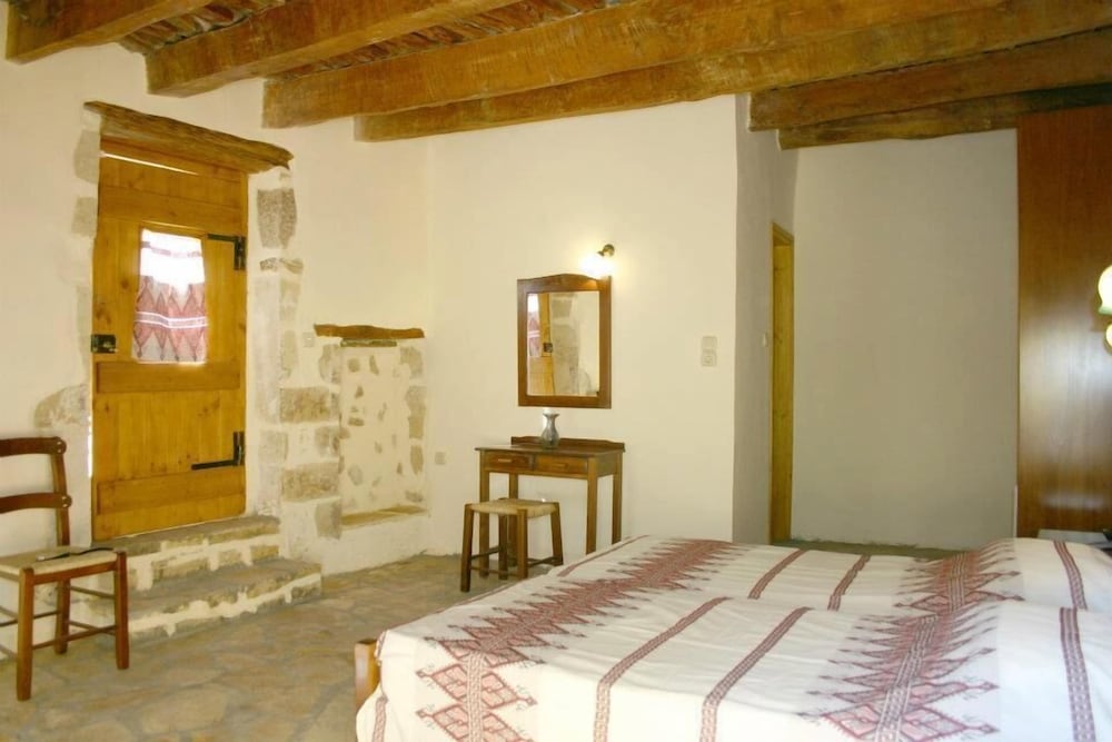 Фото Vafes Traditional Stone Houses