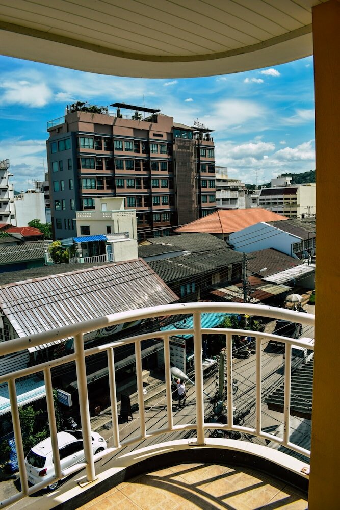 Фото Chomsin Hua Hin Hotel