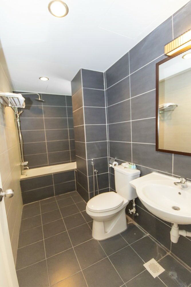 Фото Kinta Riverfront Hotel & Suites