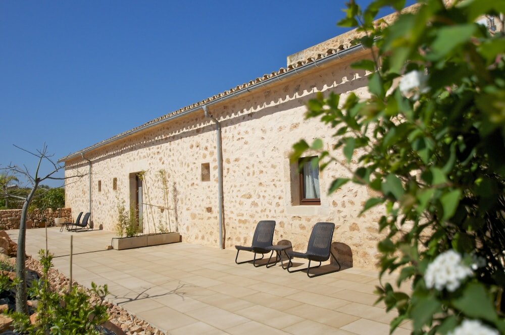 Фото Bennoc Petit Hotel