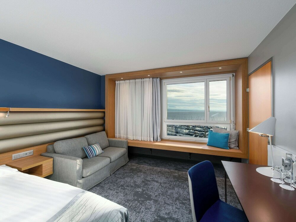 Фото Mövenpick Hotel Lausanne