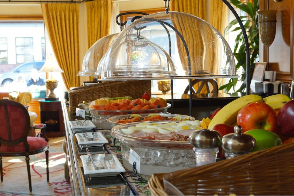 Фото The Rose Hotel