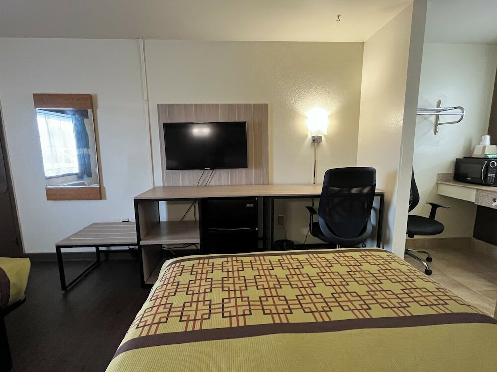 Фото Budget Inn Nassawadox