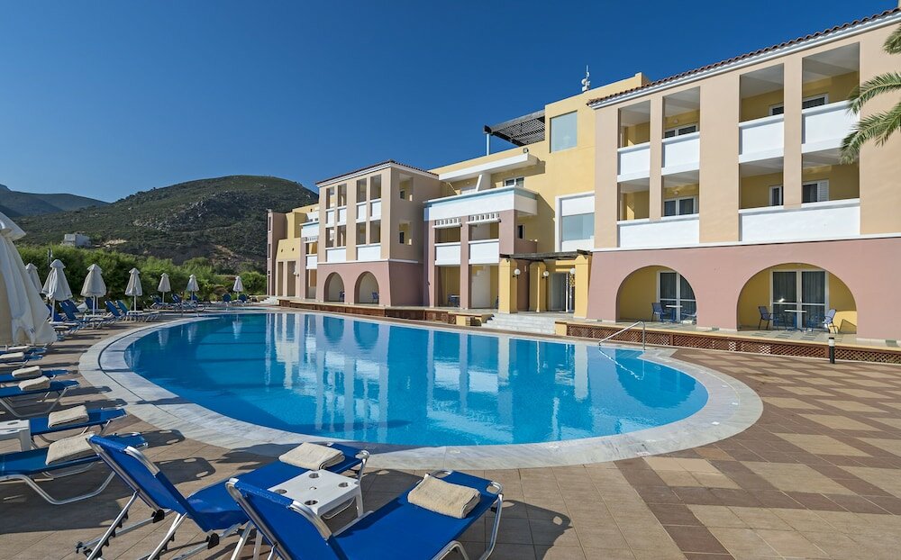 Фото отеля 1