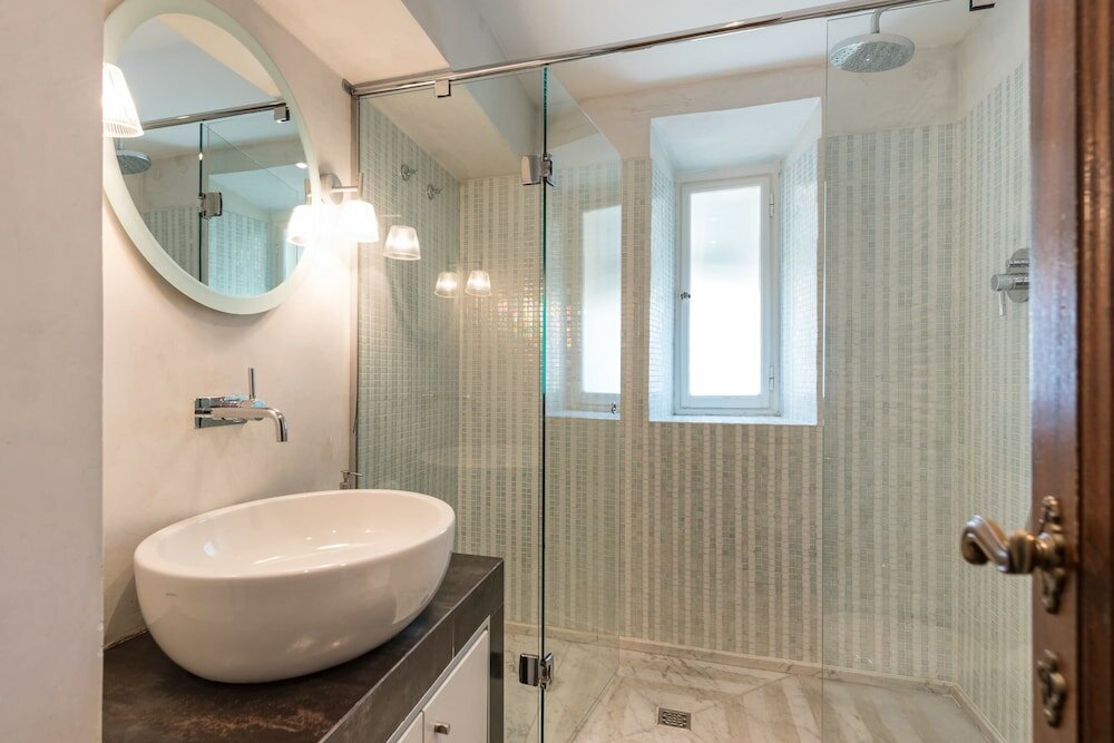 Фото Charming 2bed Apt Overlooking Duomo