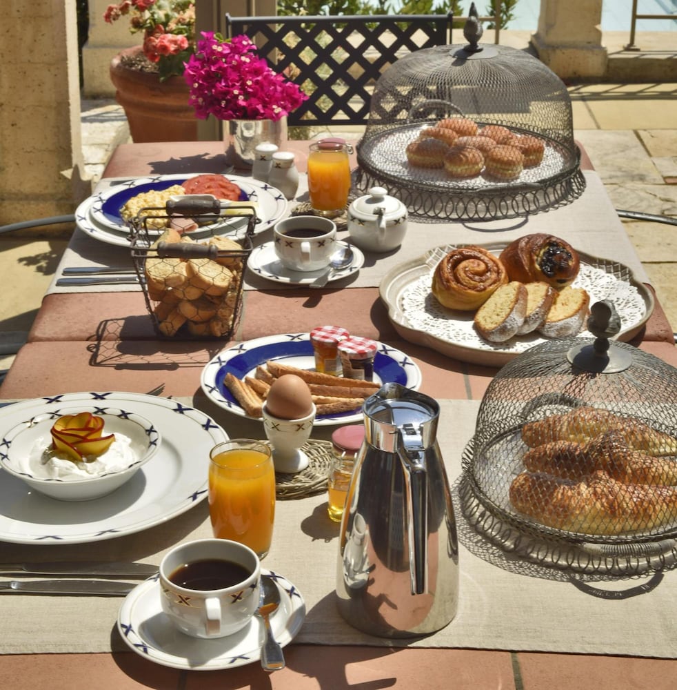 Фото Almyra Hotel