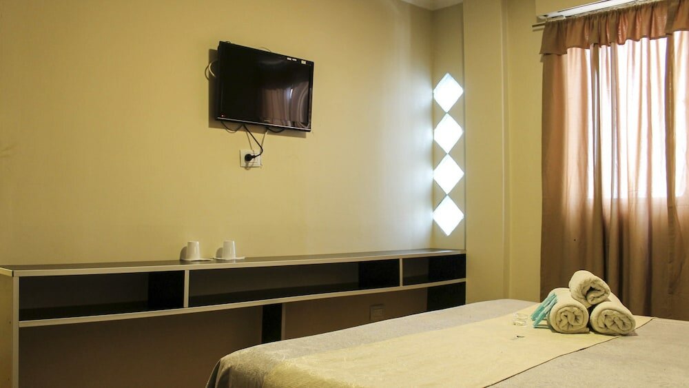 Фото Alto Parana Hotel