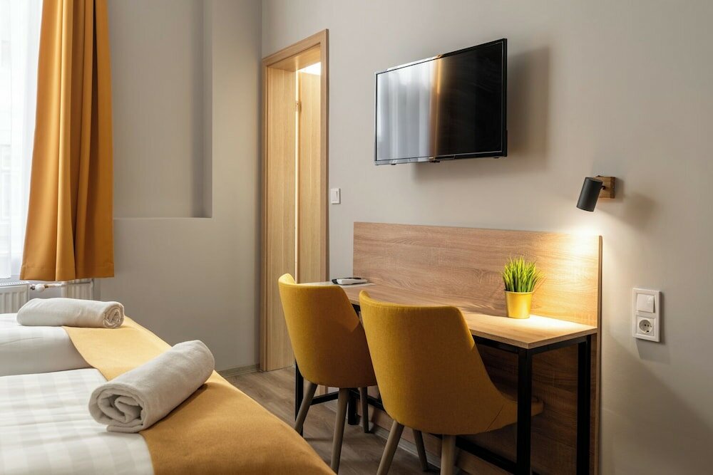 Фото Full Moon Budapest