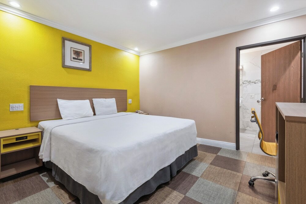 Фото Hotel H Wood