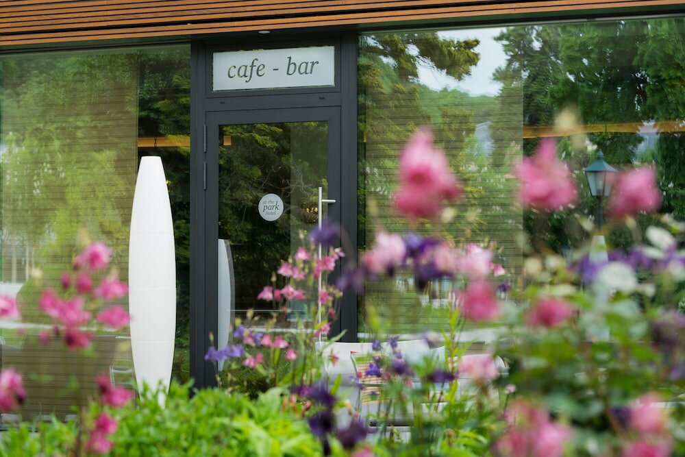 Фото At the Park Hotel