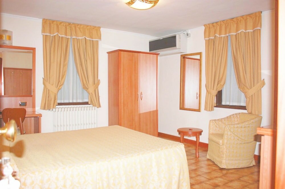 Фото Piccolo Hotel