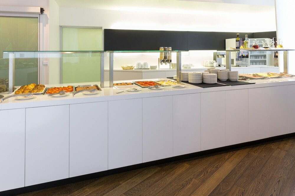 Фото M Hotel Ljubljana