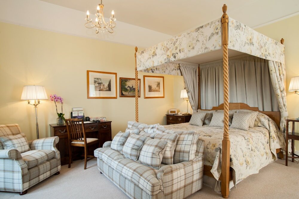 Фото Llangoed Hall