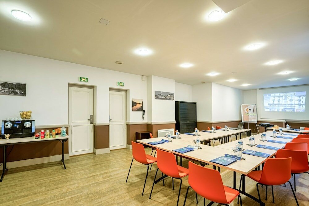 Фото Campanile Orleans Centre Gare